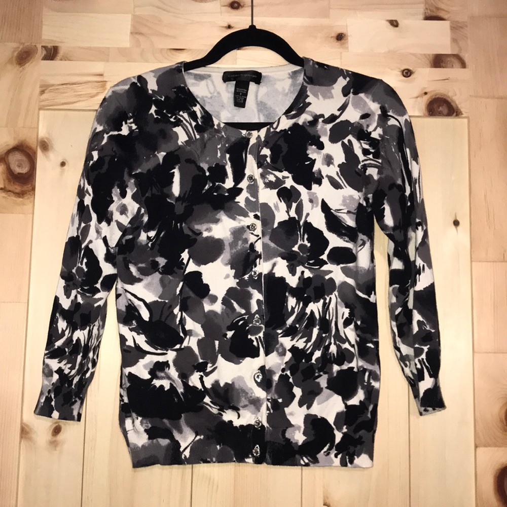 Like new! Cardigan with Jewel buttons 3/4 sleeves